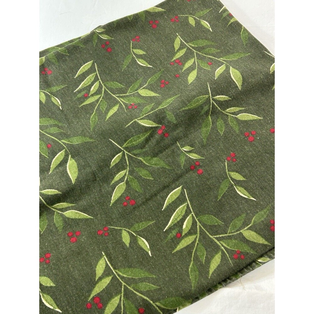 Target Threshold Green Holly Berry Cotton Tablecloth 48x60 Christmas Holiday